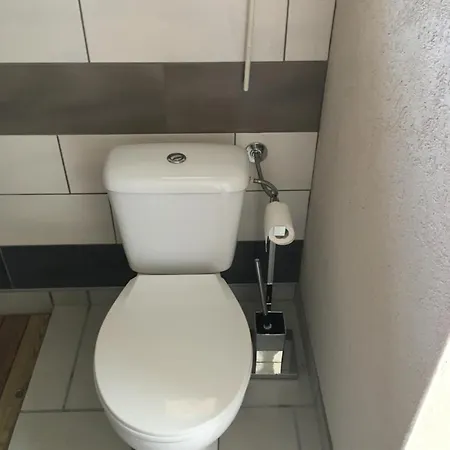 Hotel 4 Personnes Proche Et Commerces